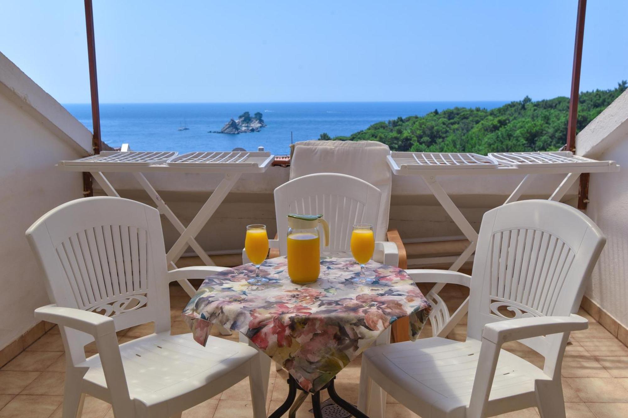 Vila Apartments Lidija Petrovac na moru Exterior foto