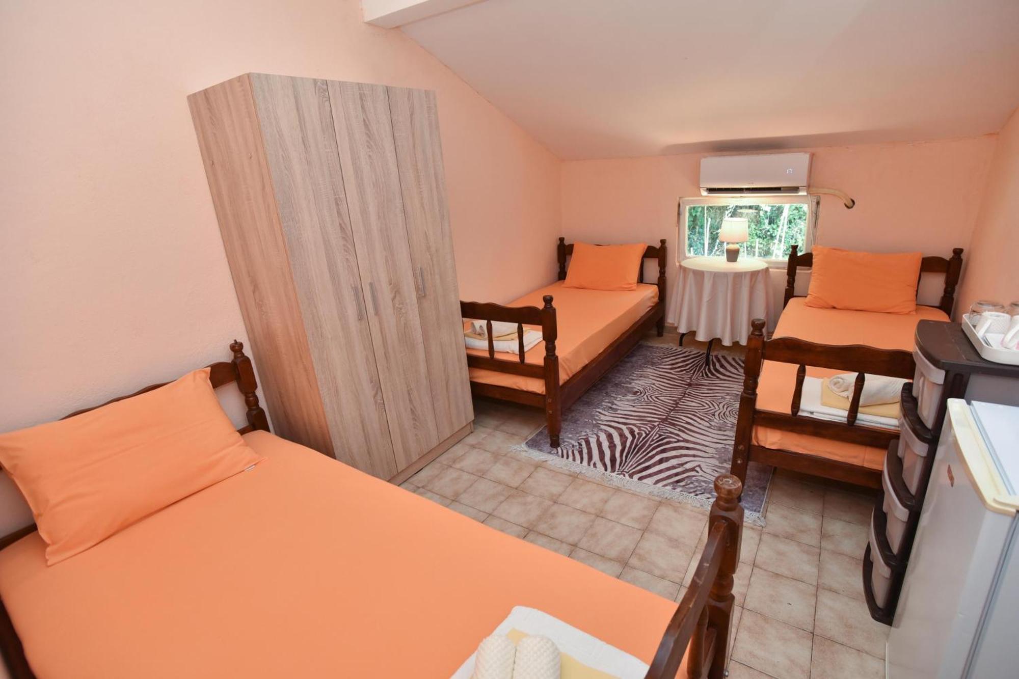 Vila Apartments Lidija Petrovac na moru Exterior foto