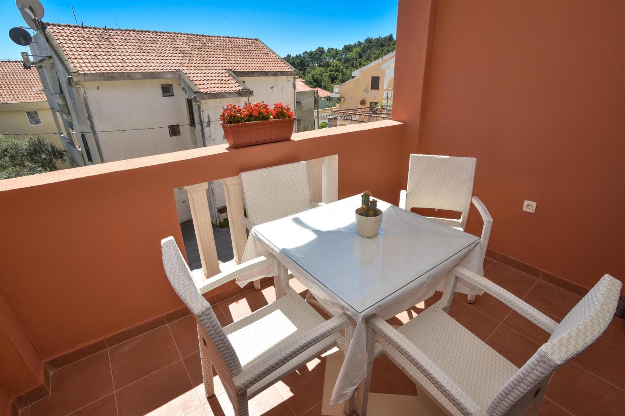 Vila Apartments Lidija Petrovac na moru Exterior foto