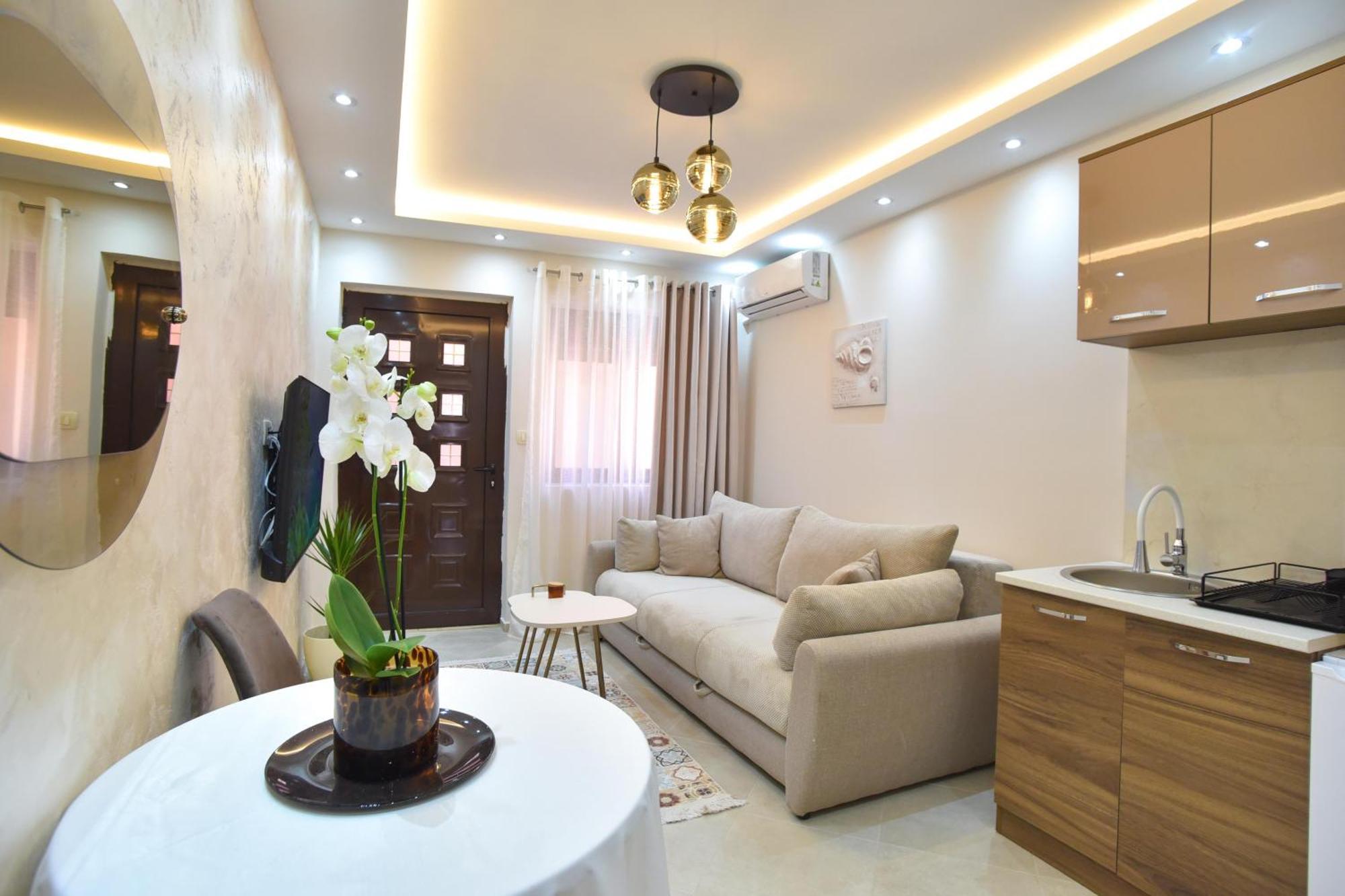 Vila Apartments Lidija Petrovac na moru Exterior foto